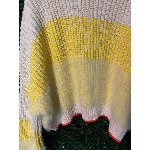 Free People Sunbrite Mock Neck Sweater Cropped Baggy Sz Large - Picture 4 of 7